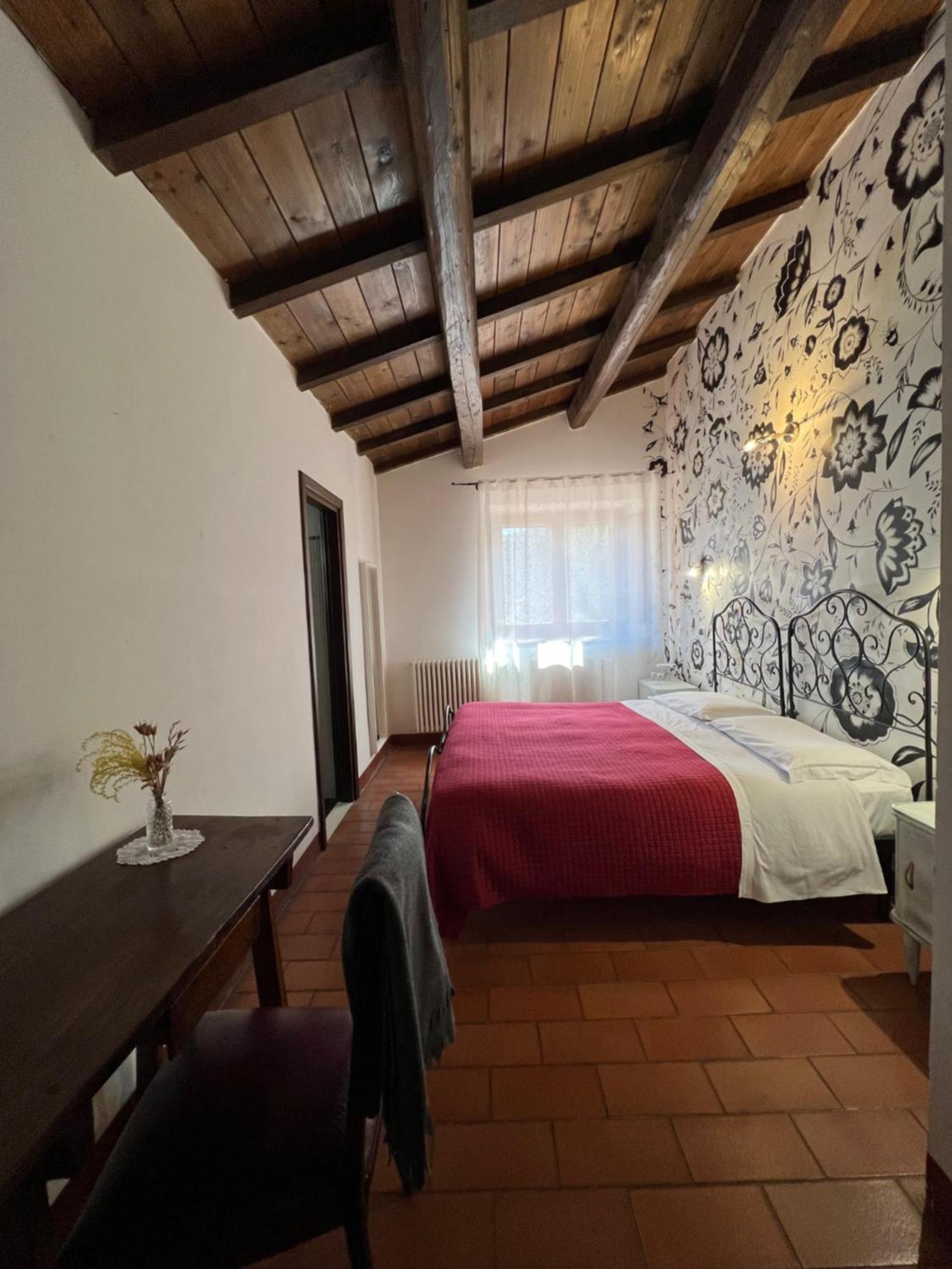 Locanda Sul Lago Santo Stefano Di Sessanio Exterior photo
